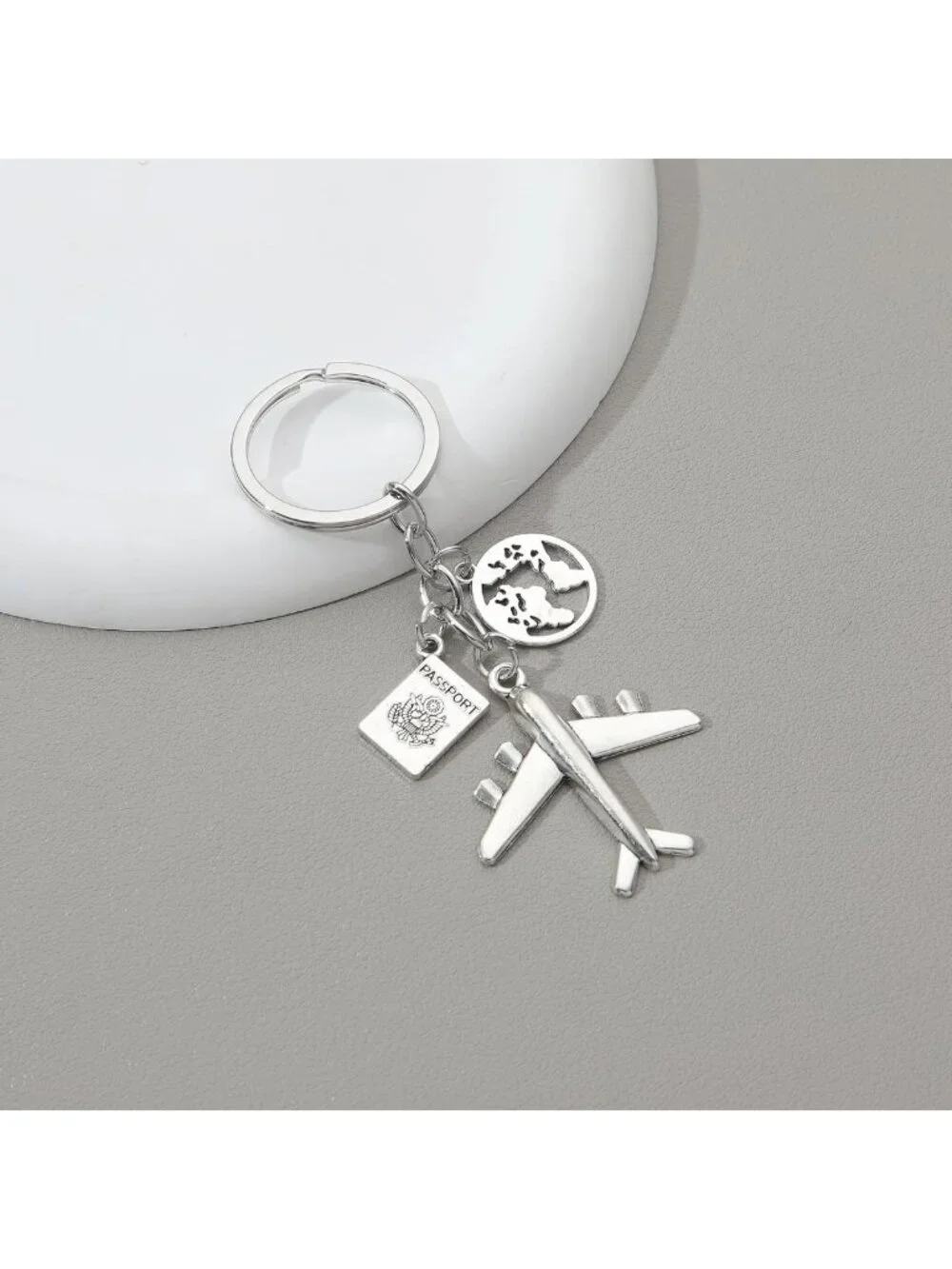 20PCS Airplane Keychains - Pilot & Aviator Travel Keyrings, DIY Friendship Gifts
